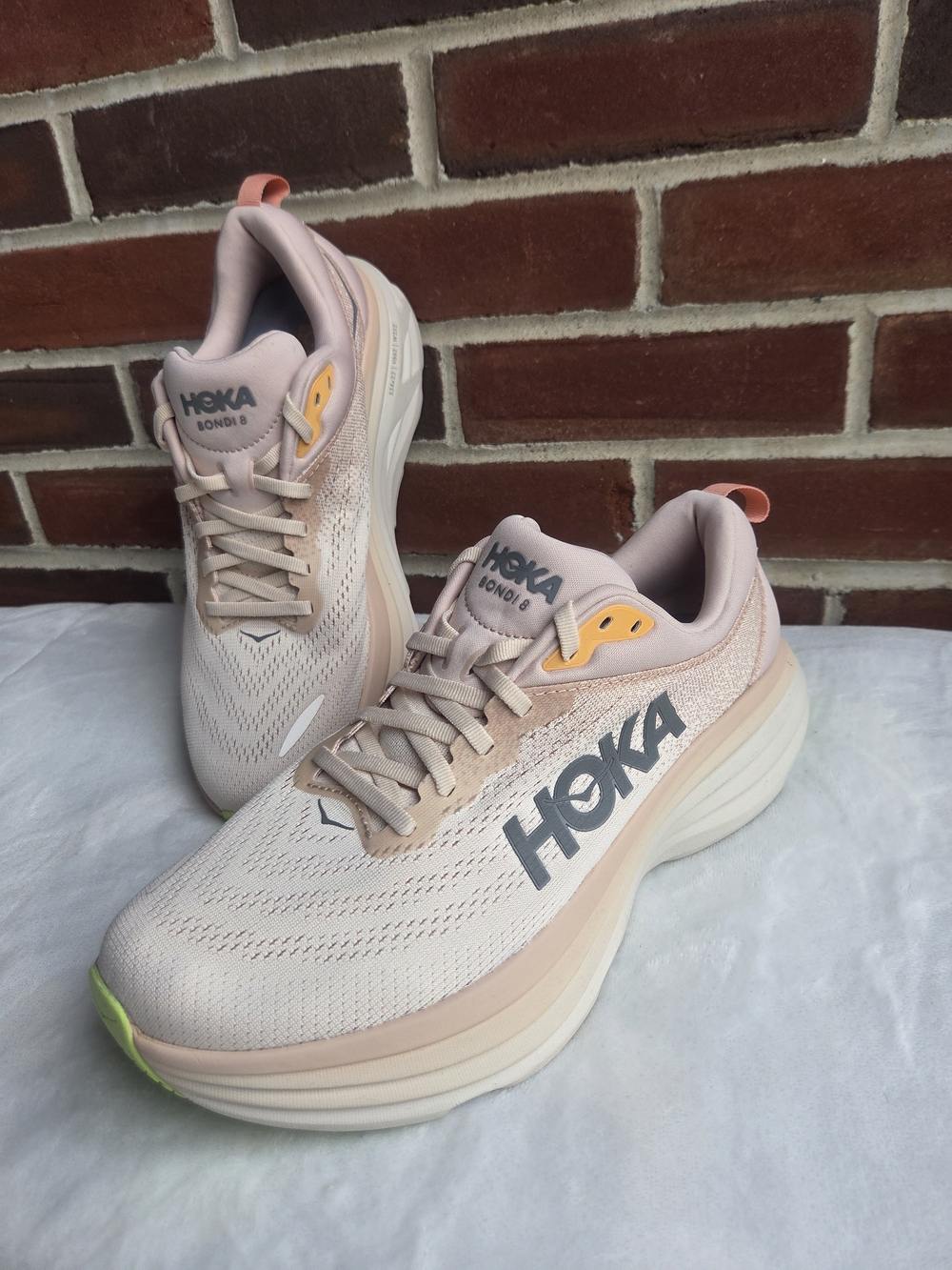 HOKA Bondi 8 Women’s 9.5 Cream Vanilla Running Walking Shoes